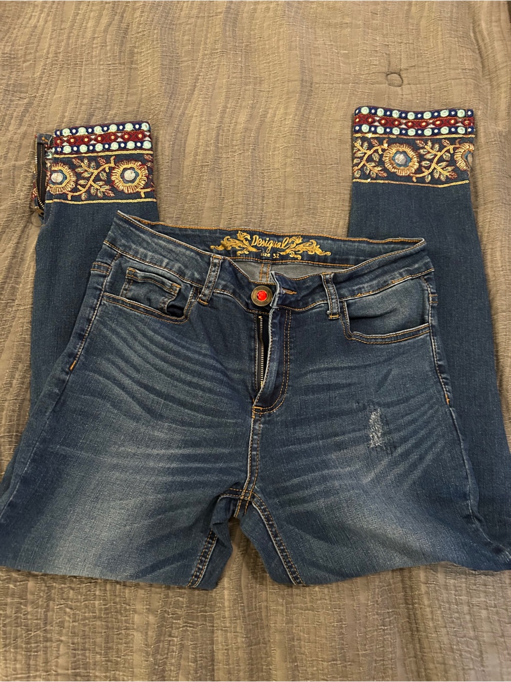 Desigual Capri Jeans with Embroidered Cuffs